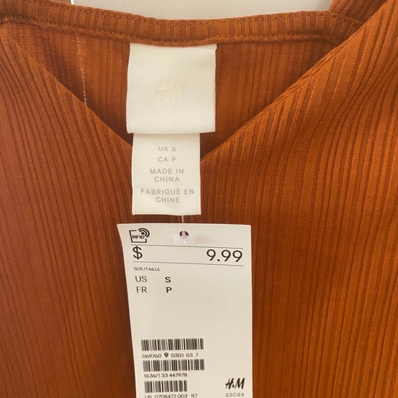 Female Rust color shirt - Picture 5 of 7